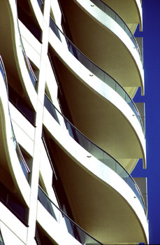 Wave-shaped balcony detail